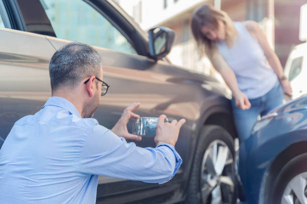 Professional Cheap Car Insurance technician working in Hays, KS